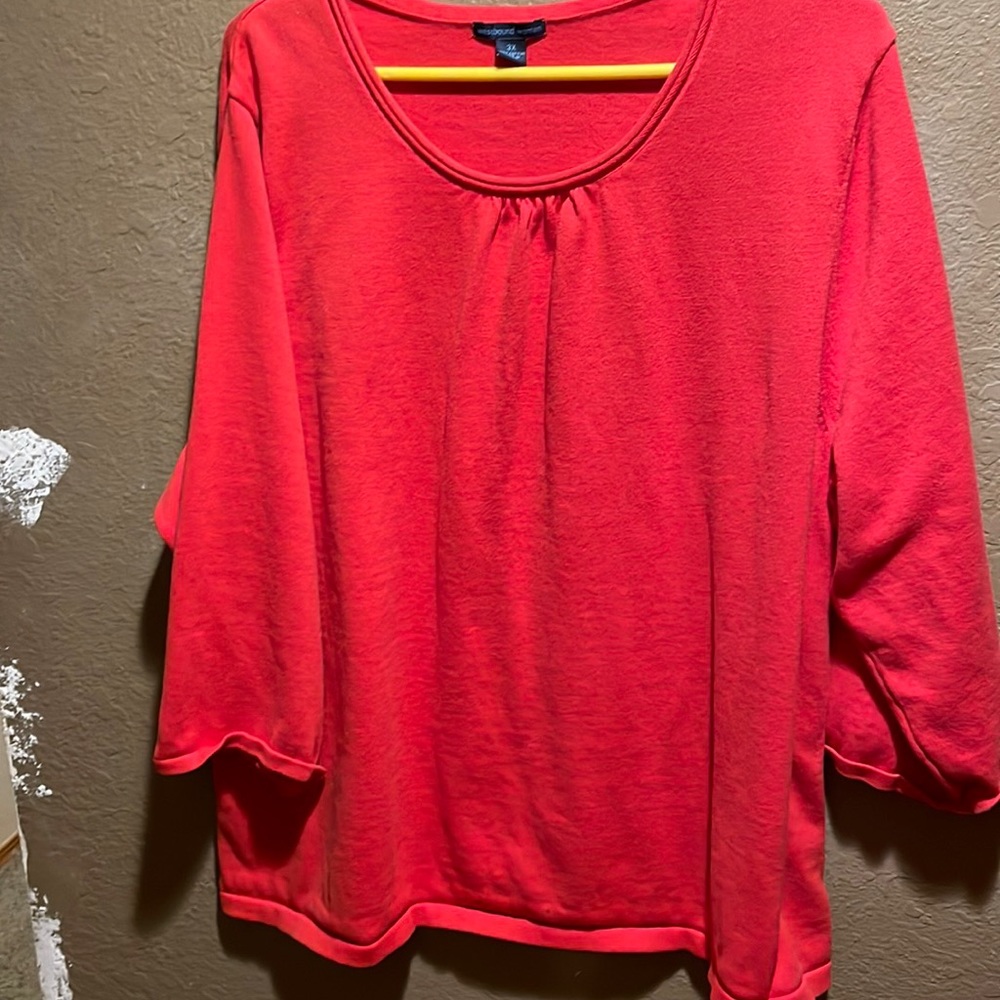 3/4 sleeve light sweater shirt